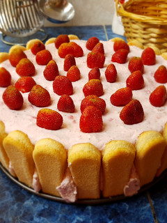 Epres charlotte torta recept fotója
