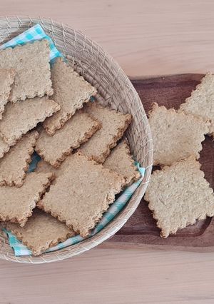 Una foto de Galletitas de avena saladas con ghee ahumado