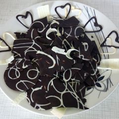 A picture of Chocolate garnish shapes.