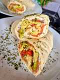 Wraps au saumon et à l'avocat et ses crudités