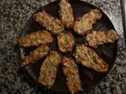 Una foto de pizzetas de berenjena
