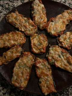 Una foto de Pizzetas de berenjena