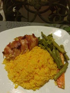 Una foto de Pechuga rellena con queso al jugo de naranja
