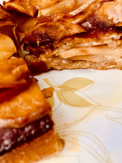 Una foto de 🧇TORTILLA🧇 DULCE DE 🍎MANZANAS 🍎 CARAMELIZADAS