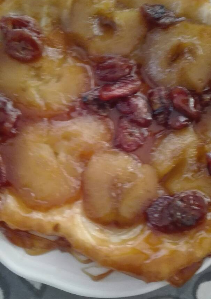Una foto de Tarta tatín de manzana y plátano