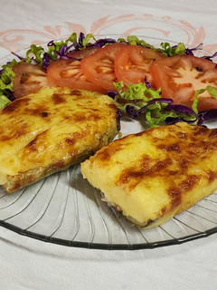 Una foto de Zucchini relleno 🥒🧀🥔