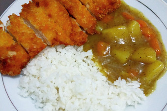 Bagaimana Menyiapkan Japanesse Curry Rice with Chicken Katsu Anti Gagal