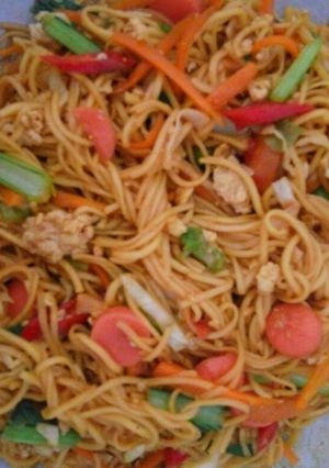 Foto resep Mie goreng spesial maknyus bumbu sederhana