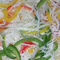 A picture of Cabbage and Greenpepper Salad.