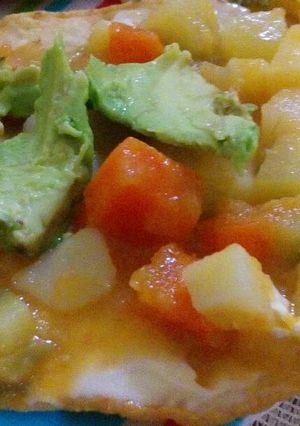 Una foto de Tostadas de verdura