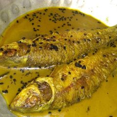 A picture of Bata fish curry.