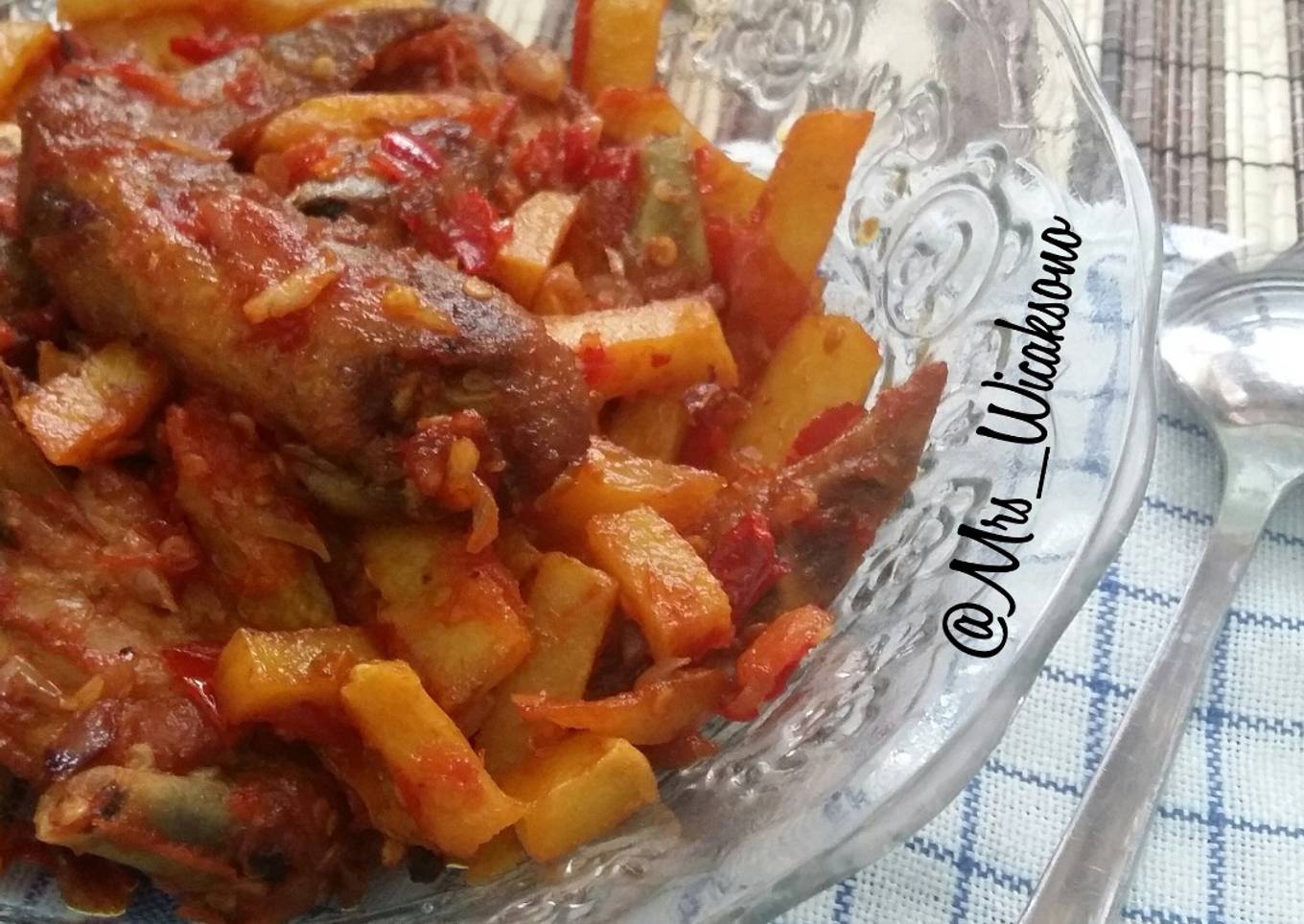 Balado ayam kentang pedas