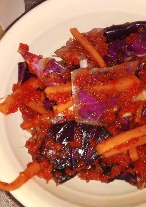 Una foto de Col roja uruguaya, estilo kimchi