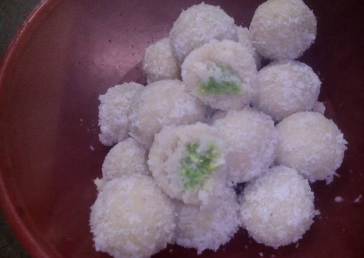 How to Prepare Ultimate Pistachio stuffed Fresh Coconut Laddus