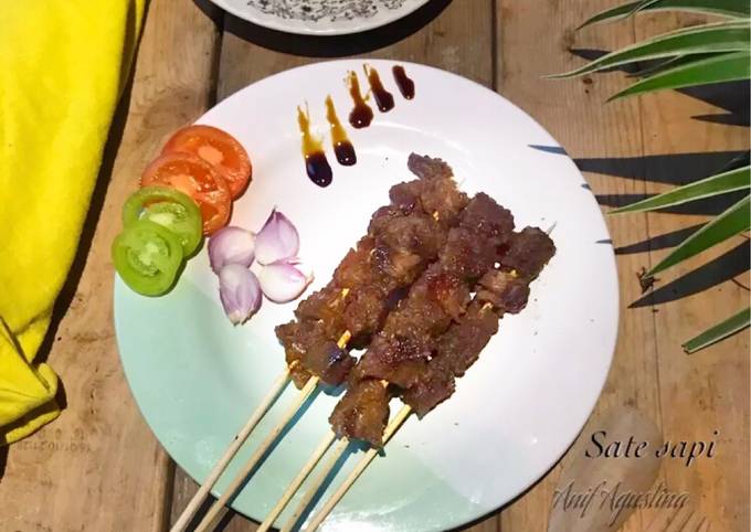 Langkah Mudah untuk Membuat Sate Daging Sapi (versi: sate keong Dapoer_ Angkring) yang Lezat Sekali