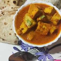 A picture of सात्विक आलू पनीर की सब्जी (Satvik aloo paneer ki sabzi recipe in hindi).