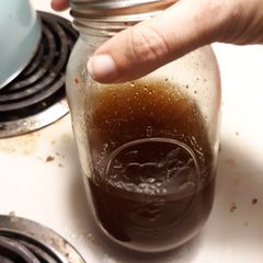 A picture of Carolina bbq sauce.