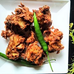 A picture of Onion fritters.
