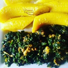 A picture of Boiled plantain with stir fry chicken vegetable sauce.