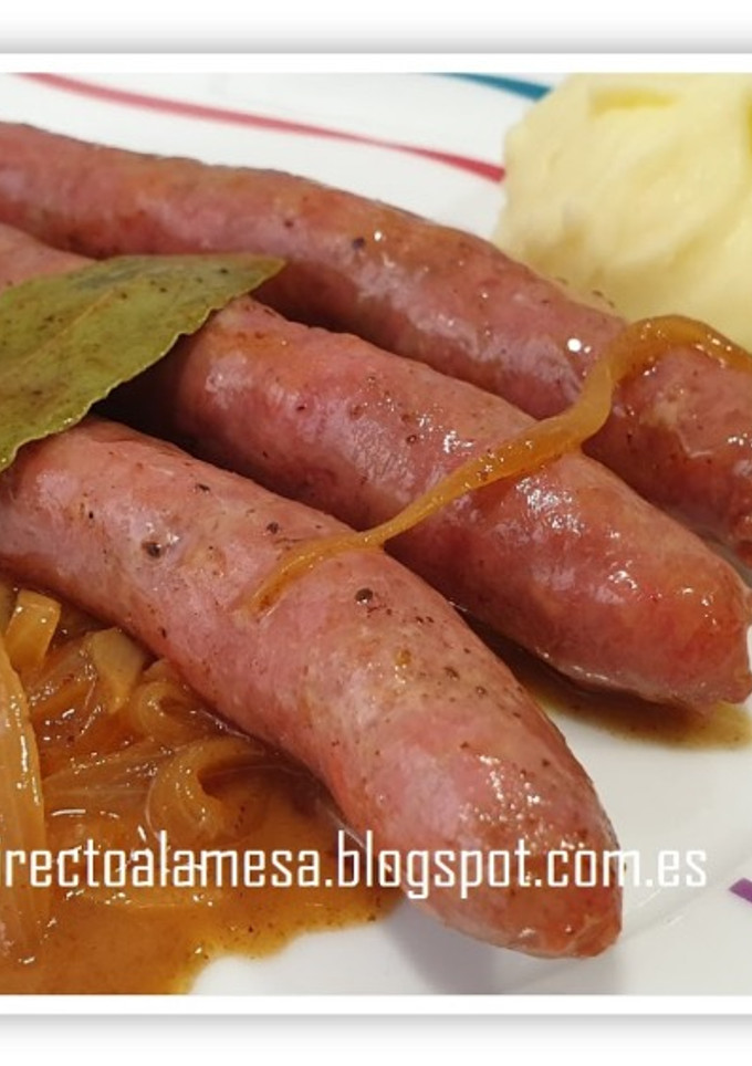 Una foto de Salchichas al vino
