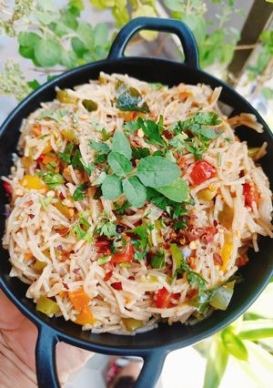 नमकीन सेवईं(namkeen sevai recipe in Hindi) रेसिपी मुख्य फोटो