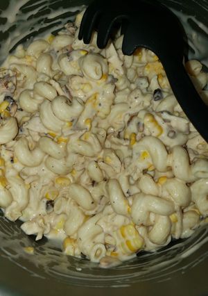 A picture of Chicken grill leftovers.