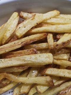 Una foto de Patatitas para el arroz a la cubana 😋