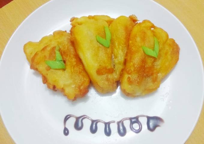 Pisang goreng tepung