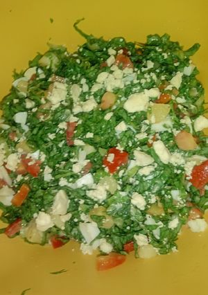 A picture of Lettuce Salad.