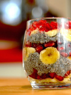 Una foto de Pudin de chía y frutas {FitKen}