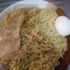 A picture of Indomie with egg.