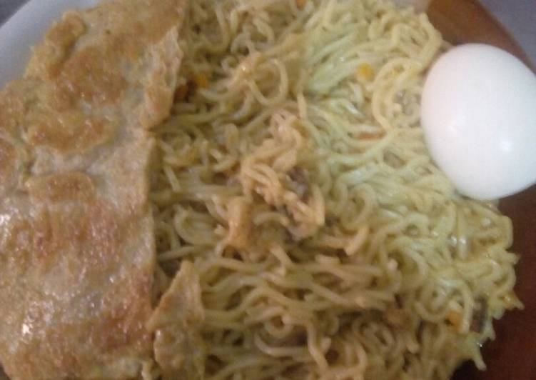 Recipe of Appetizing Indomie with egg