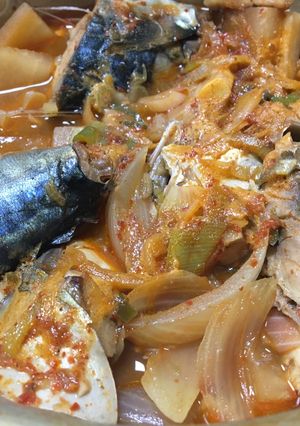 Hình của món Cá nục kho củ cải.