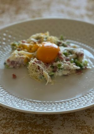 Foto principal de Huevos con brocoli, jamón y parmesano en el micro