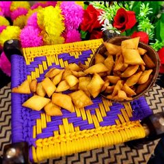 A picture of Sweet sakkarpara.