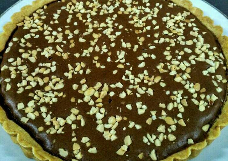 Chocolate Peanut Pie