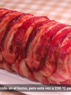 Una foto de Rollo de carne relleno con jamón y queso