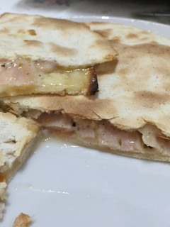 Una foto de Quesadillas