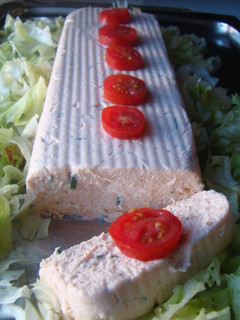 Una foto de Terrine de Salmon Rosado