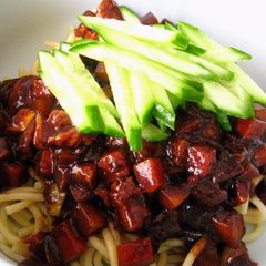 A picture of Jjajang Myun 짜장면 (Chinese-Korean Black Bean Noodles) Sauce.