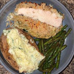 A picture of Parmesan Crusted Chicken w/ Creamy Potatoes & Skillet Green Beans.