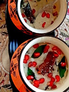 कर्ड राइस (curd rice recipe in Hindi) रेसिपी मुख्य फोटो