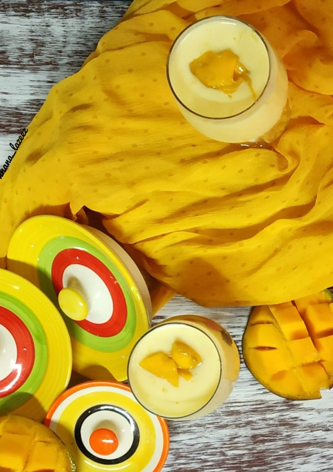 A picture of Mango shake.