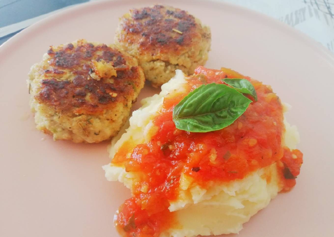 Fish Cakes with Mash and tomato relish