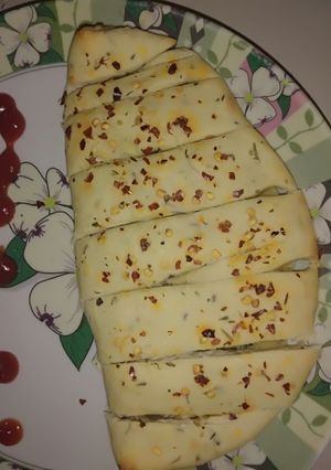 ગાર્લિક બ્રેડ(garlic bread in Gujarati) રેસીપી મુખ્ય ફોટો