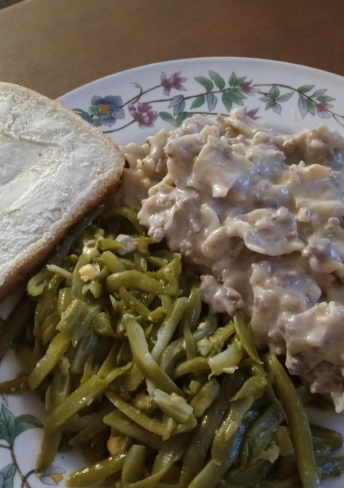A picture of Beef Stroganoff.