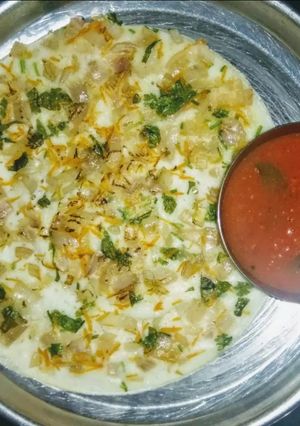 தக்காளி கொஸ்மல்லி சட்னி(tomato kosmalli chutney recipe in tamil) செய்முறை முக்கிய புகைப்படம்