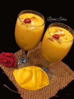 बनाना मैंगो मिक्सड शेक (Banana mango mixed shake recipe in hindi) रेसिपी मुख्य फोटो