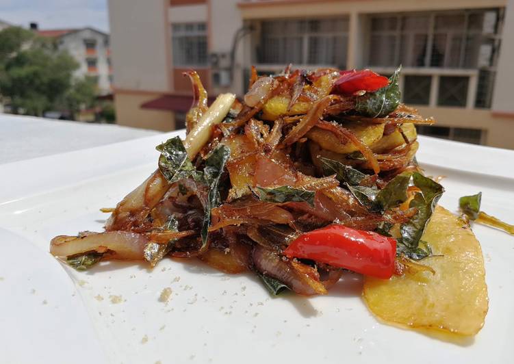 Recipe of Quick Spicy Dried Anchovies And Potato In Soy Mustard Sauce