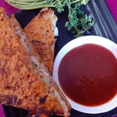 A picture of Pudla Sandwich.